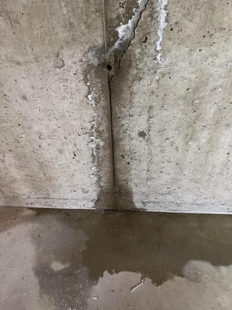 Concrete Wall Leak Repair Dallas - Leaking Concrete Repair Dallas - Commercial Concrete Leak Repair Dallas